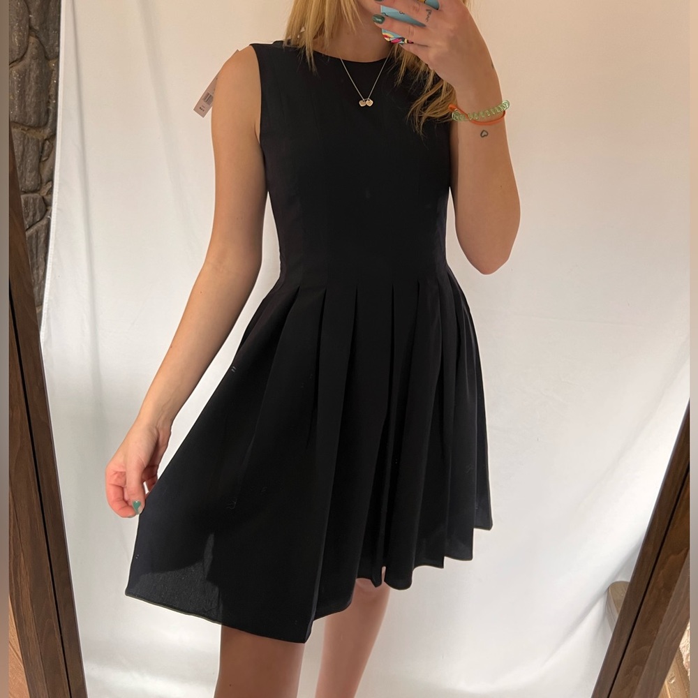 Absolutely beautiful NWT French Connection dress